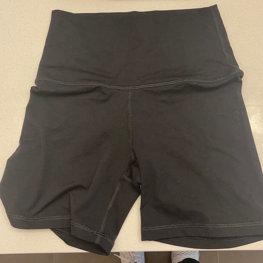 Never worn Set Active biker shorts